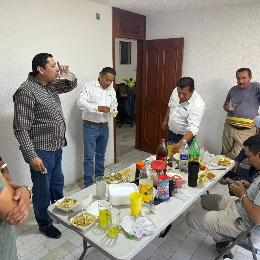 Convivencia - alrededor de la mesa