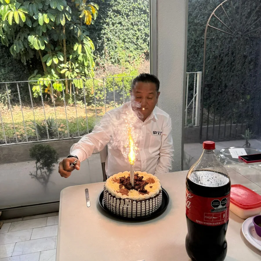 Cumpleaños - el momento del pastel